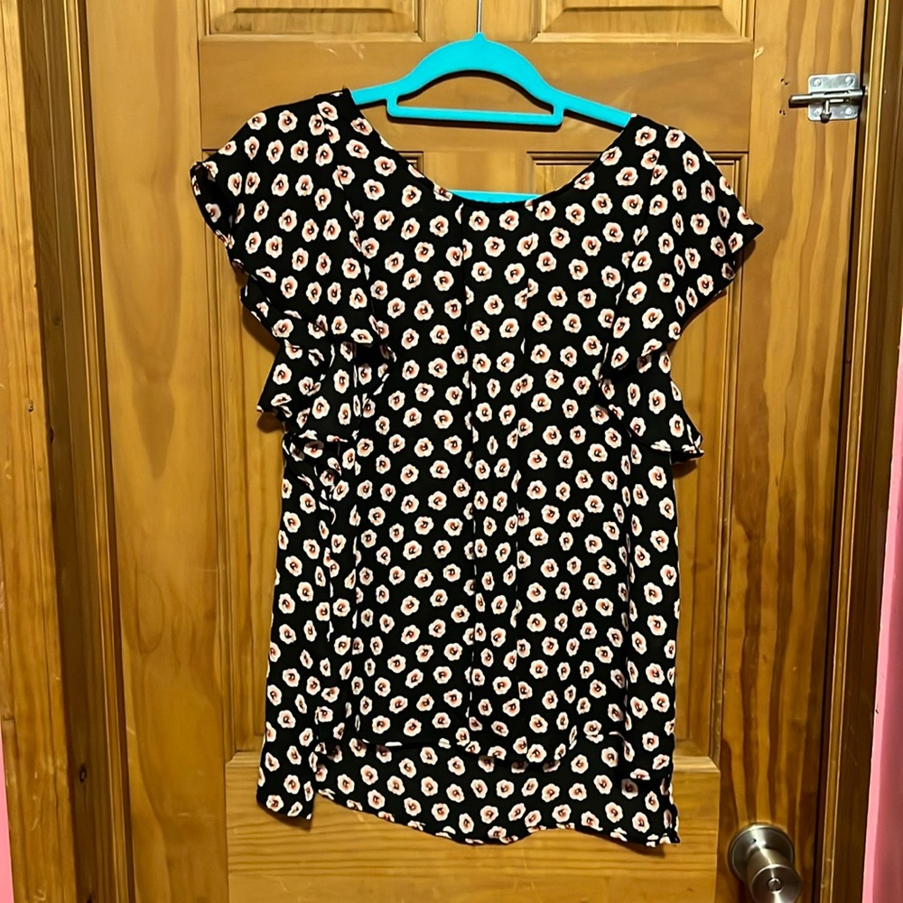 Women’s dressy top
